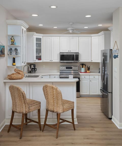 Dockside Retreat Gorgeous Canal Villa with Heated Pool House in Sanibel Island