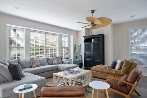 Dockside Retreat Gorgeous Canal Villa with Heated Pool House in Sanibel Island