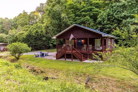 Diamond Creek Cabin Cabin in Swain County