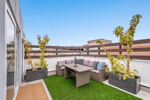 Day, Balcony/Terrace, Garden view