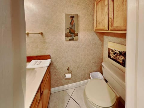 Toilet, Bathroom, furniture, towels