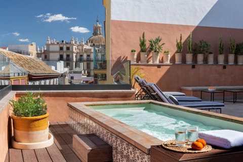 Balcony/Terrace, Swimming pool