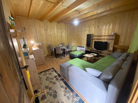 Apartman Zen Apartment in Zlatibor District, Serbia