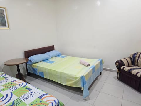 Bed, Photo of the whole room, towels