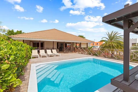 Balcony/Terrace, Swimming pool