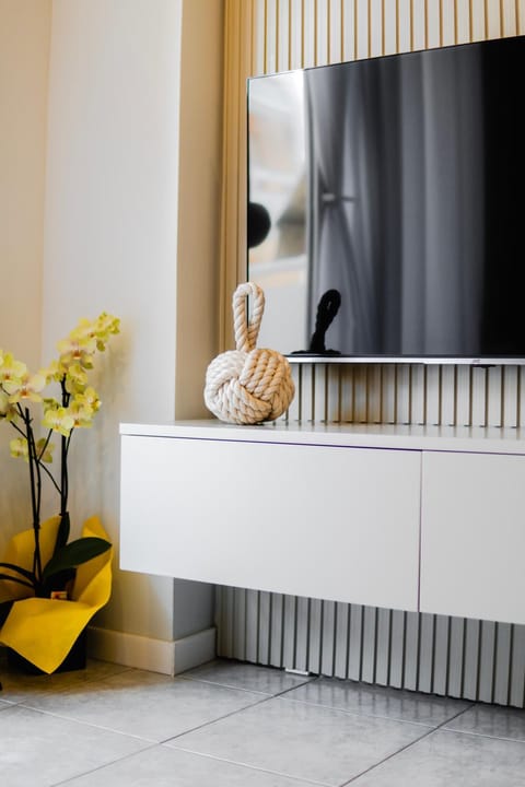 Urban Gem-Fresh & Central Apartment in Alexandroupoli