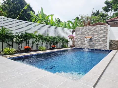 Garden view, Swimming pool