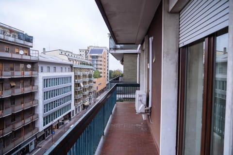 Balcony/Terrace, City view