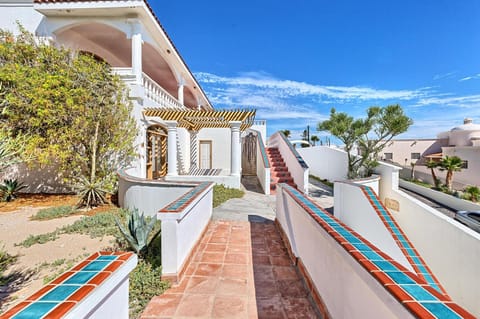 Property building, Balcony/Terrace