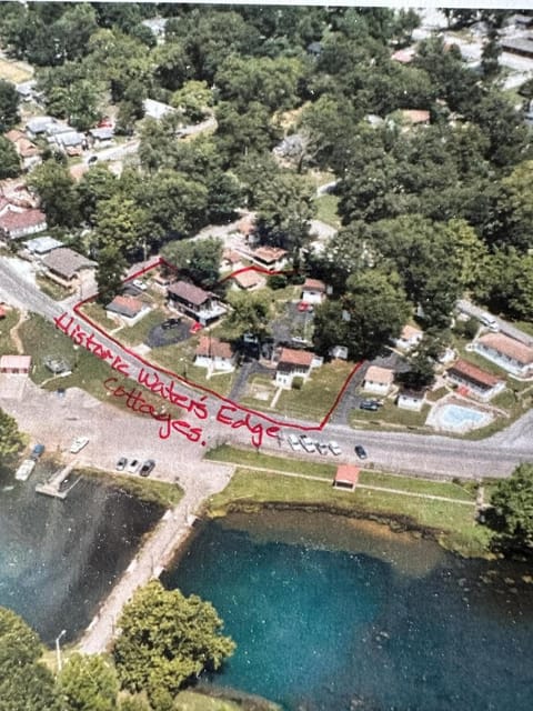 Historic Water's Edge Cottage 10 House in Rockaway Beach