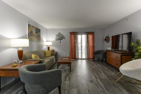 LemonDrop - No Stairs House in Branson