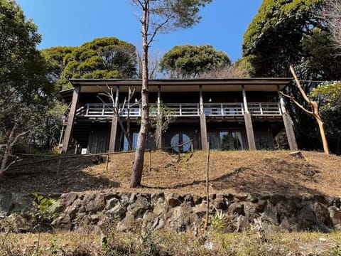 Property building, Spring