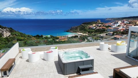 Hot Tub, Solarium, Balcony/Terrace, Sea view