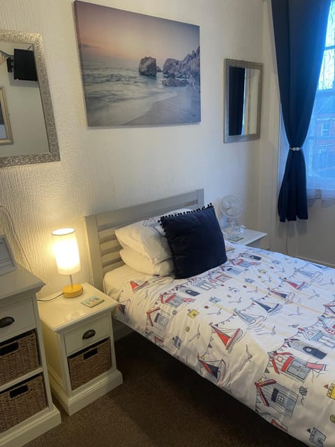 Beachcomber Guesthouse Bed and Breakfast in Weymouth