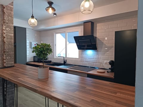 Communal kitchen, microwave, oven