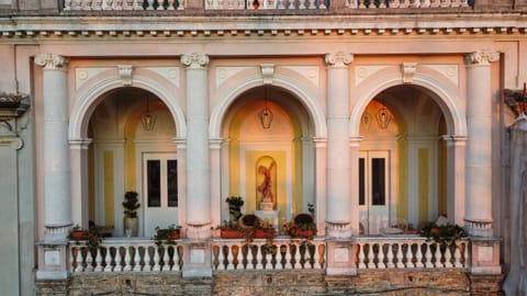 Property building, Balcony/Terrace