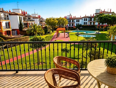 Balcony/Terrace, Garden view, Pool view