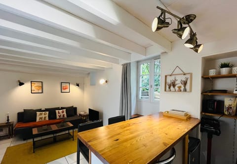 Maison de ville rare vu château Apartment in Caen