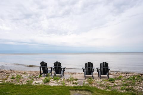 Seating area, Lake view