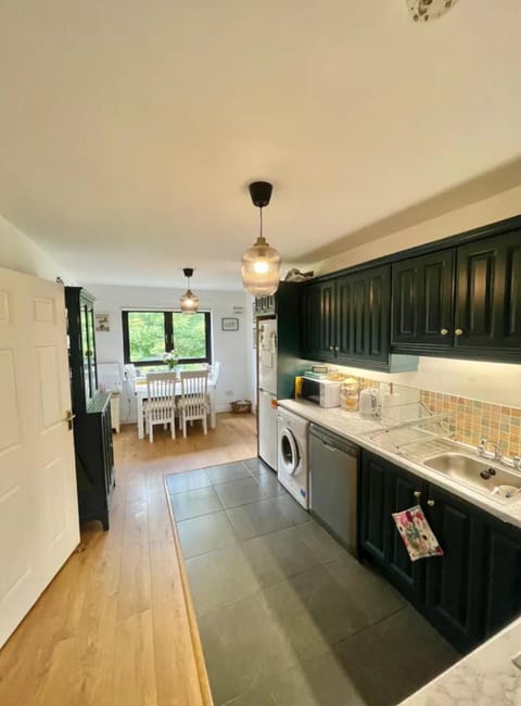 Entire 3 Bed Apartment, close to Dublin Apartment in Ireland