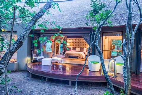 Property building, Balcony/Terrace