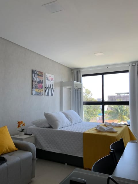 Bed, Photo of the whole room, Seating area, Bedroom