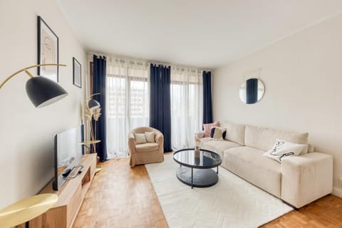 T3 10min from Orly airport and 5min from RER B Apartment in Île-de-France