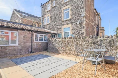 Clifton Sands House in Weston-super-Mare