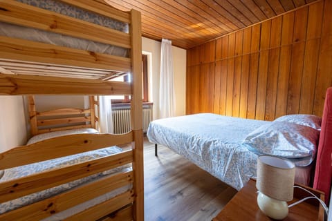 MaR Maturi Appartamenti con due bagni ideali per 6 e 10 persone nel centro di Campiglio Apartment in Madonna di Campiglio