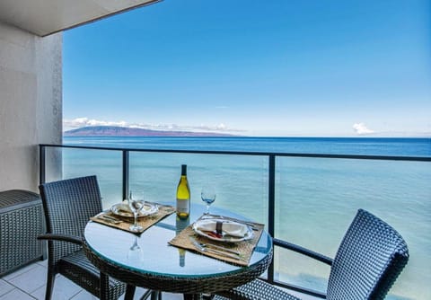 Balcony/Terrace, Seating area, Dining area, Sea view