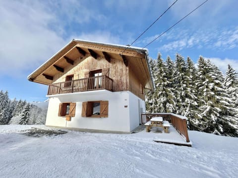 Chalet indépendant avec spa, sauna et cheminée à Notre-Dame-de-Bellecombe - 10 pers - FR-1-595-102 Chalet in Notre-Dame-de-Bellecombe