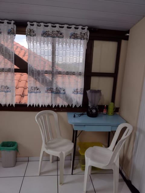 Kitnet aconchegante com estacionamento Apartment in Rio de Janeiro