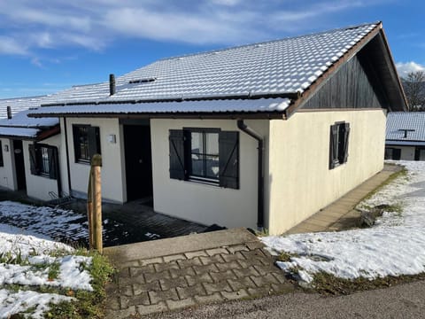 Property building, Winter