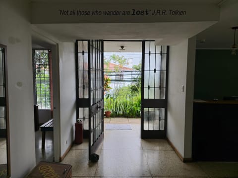 Facade/entrance