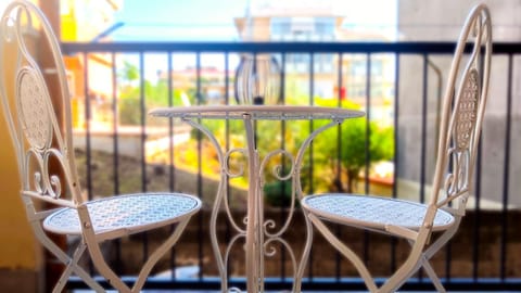 Patio, Day, View (from property/room), Balcony/Terrace, Dining area