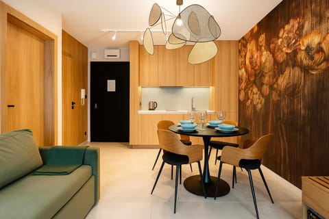 Communal lounge/ TV room, Kitchen or kitchenette