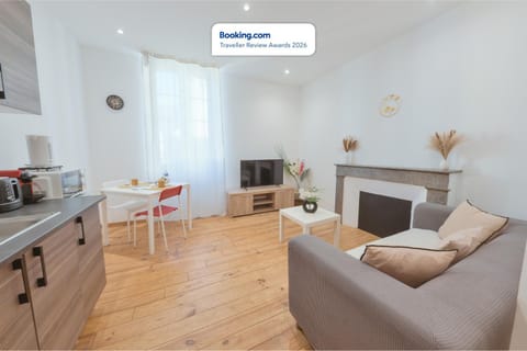 Living room, Dining area, kitchen