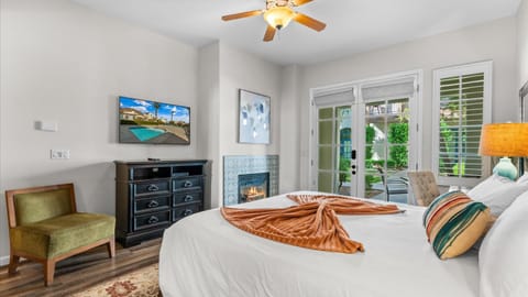 LV033 Quaint Downstairs Legacy Villas Suite Inn in Indian Wells