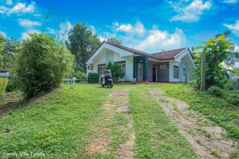 Property building, Garden, Garden view