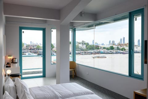Bed, Bedroom, River view