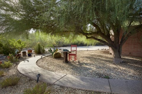 Cactus Cove Bed and Breakfast Inn Bed and Breakfast in Tanque Verde