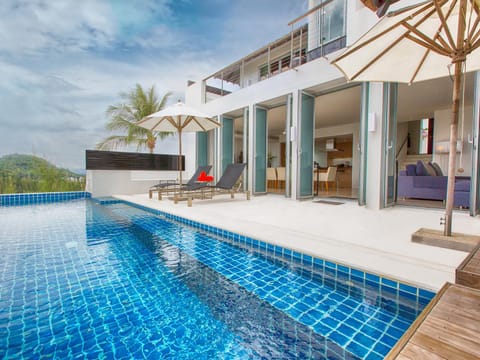 Property building, Day, View (from property/room), Pool view, Swimming pool, sunbed