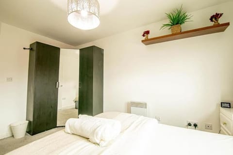 Stunning Flat at Gunwarf Quays Apartment in Portsmouth