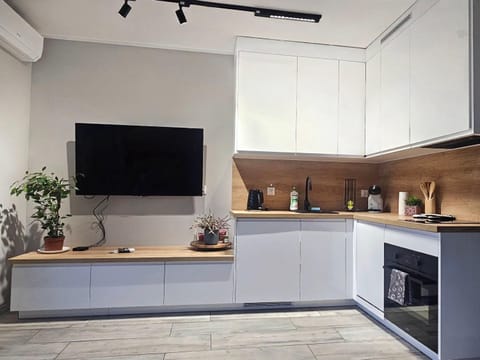 TV and multimedia, Kitchen or kitchenette