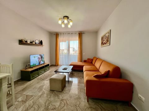Communal lounge/ TV room, TV and multimedia, Living room, Seating area, Evening entertainment