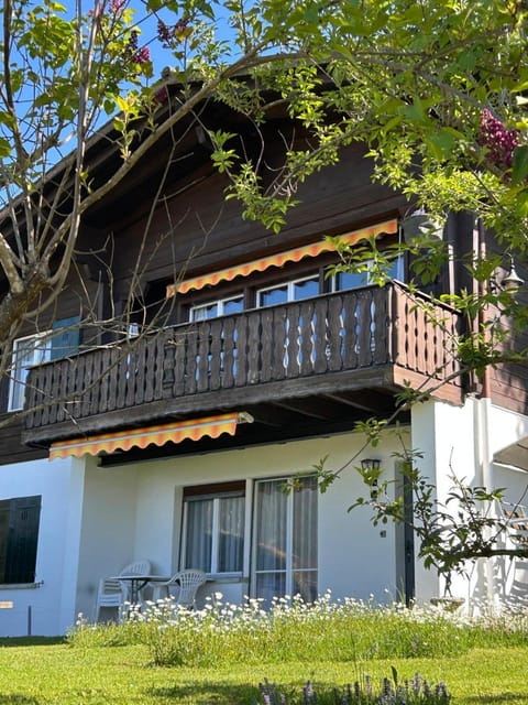 Property building, Spring, Day, Balcony/Terrace