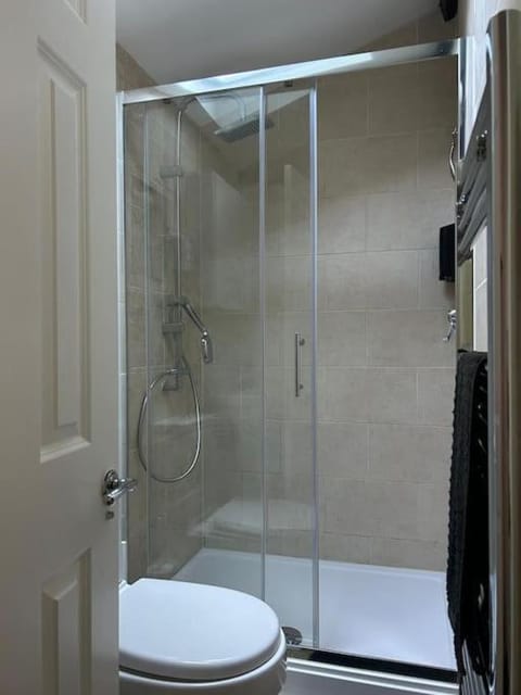 The Little Lodge House Apartment in Welwyn Garden City