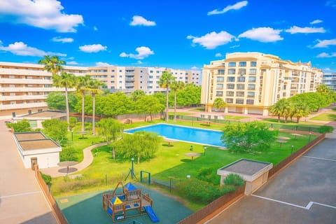 Property building, Garden view, Pool view