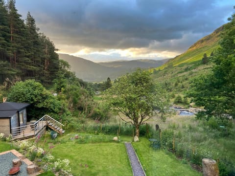 Spring, Day, Natural landscape, Garden, Garden view, Mountain view