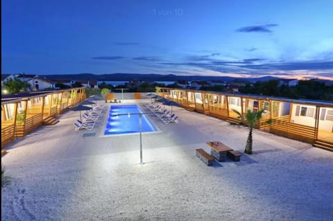 Night, Pool view, Swimming pool, Swimming pool, sunbed